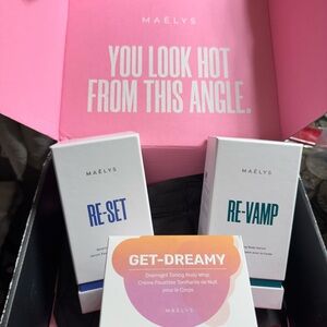 MAËLYS Get-Dreamy Overnight Toning Body Whip - Pink and White